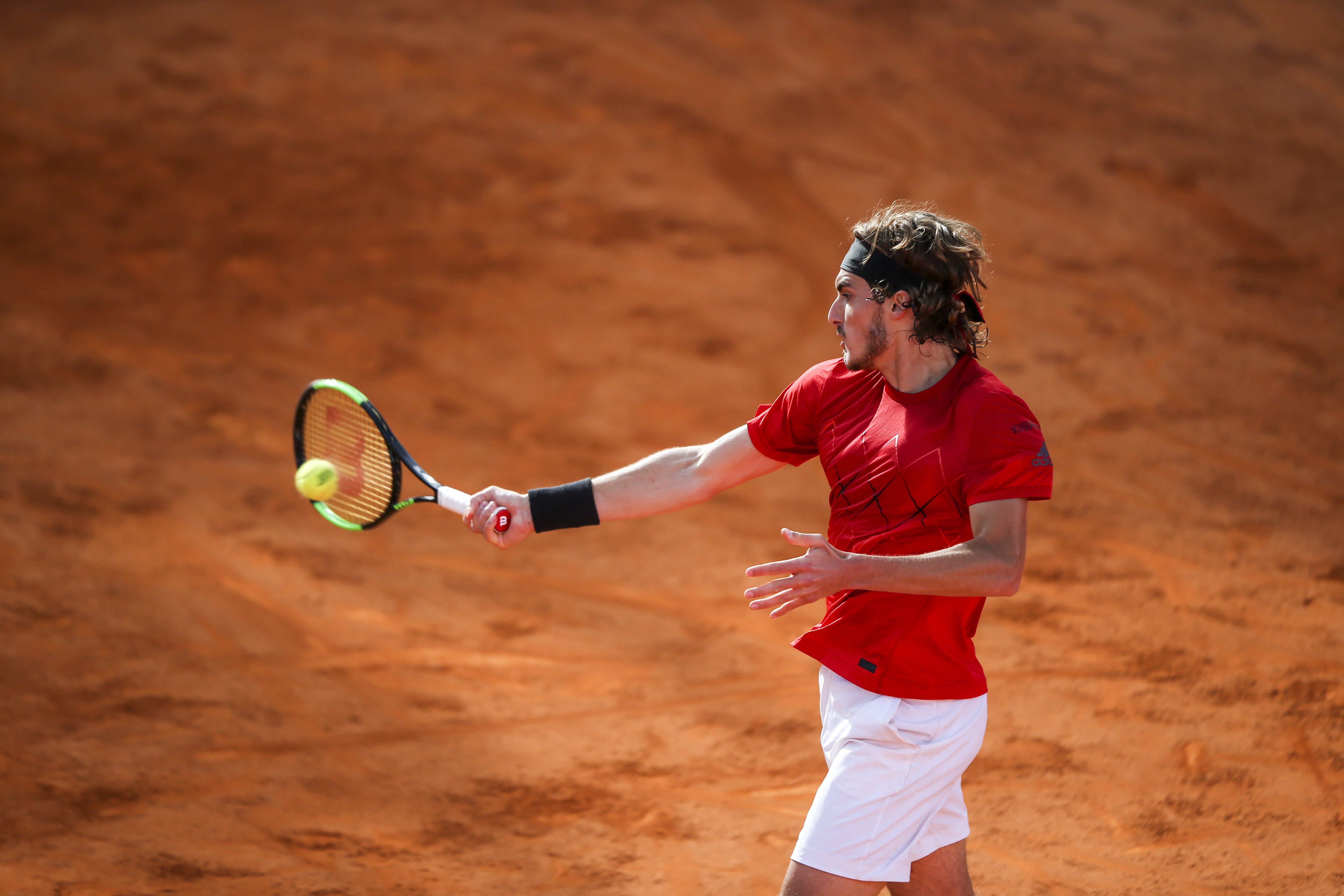 法网碾压ATP总决赛,西西帕斯刷新纪录 法网碾压ATP总决赛,西西帕斯刷新纪录