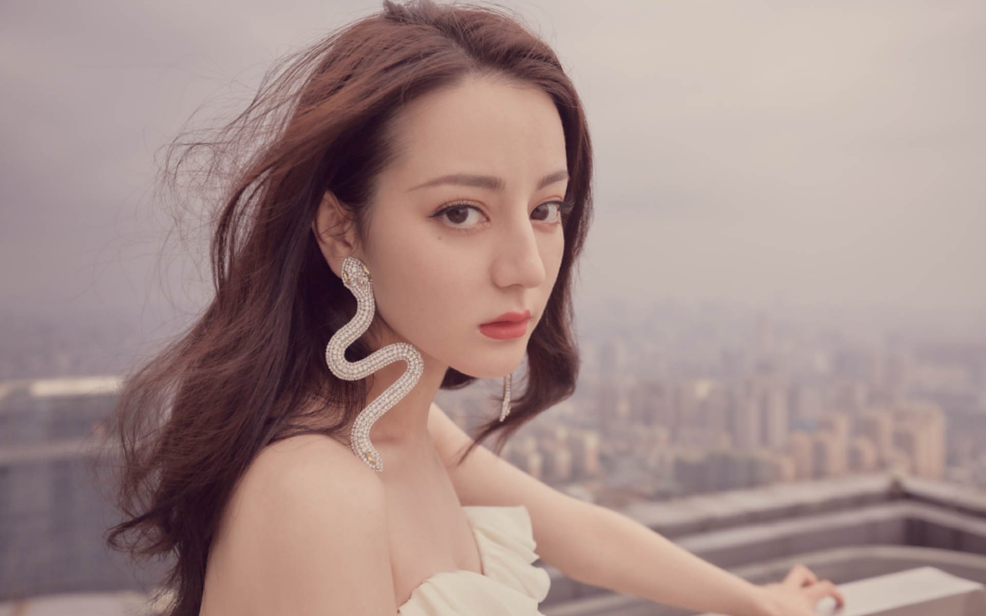 北非铁骑闪击,C罗传奇加冕—2026世界杯E组关键战,摩洛哥暴雨倾盆,保加利亚城池破碎